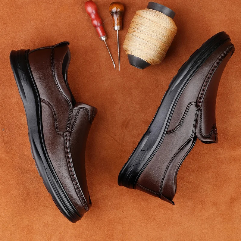 Mens Shoes Wide Width Leather Slip-On Casual Shoes Lightweight For Swollen Feet with Arch Support Pain Relief 250613