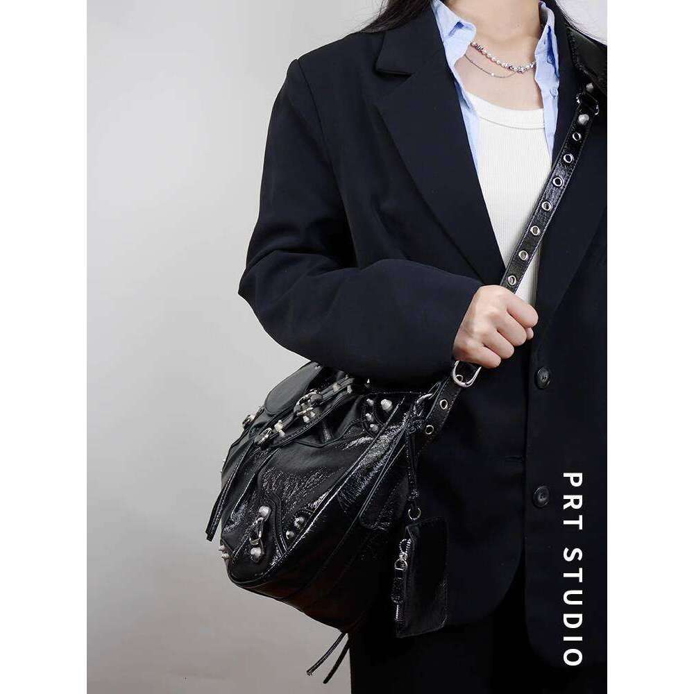 PRT Unisex Punk Y K Hot Girl Large Capacity Tote Rivet Paris Motorcycle Shoulder Crossbody Bag for Women