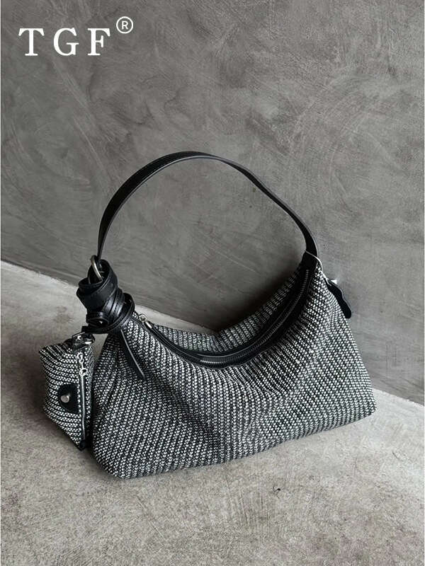 Summer Underarm Woven for Women New Light Luxury Niche High end Feel Beach Commuter Handbag Tote Bag