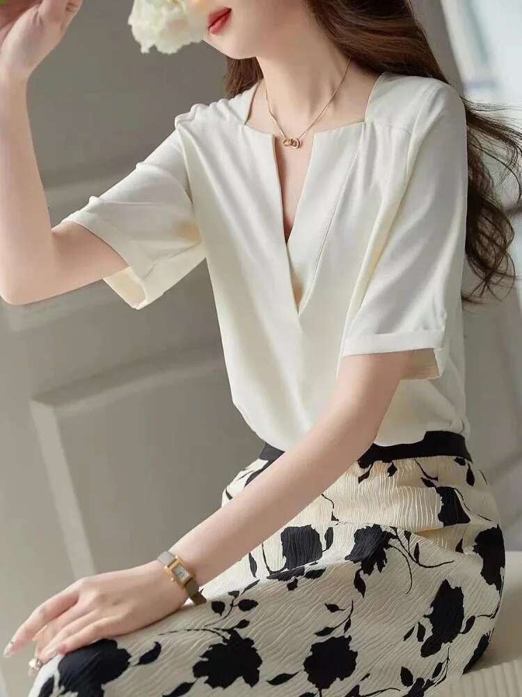 Shirts Blouses For Women Chiffon Summer With Short Sleeve Woman Top Elegant 2025 High Quality Pretty Chic Economic Novelty S