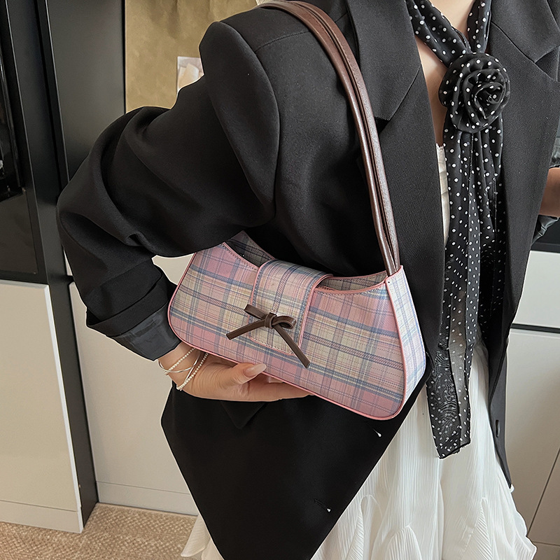 Free Shipping 2025 New Designer Bag Fashionable And High-quality Shopping Bag Niche Color Blocked Striped Women's Commuting Shoulder Handbag