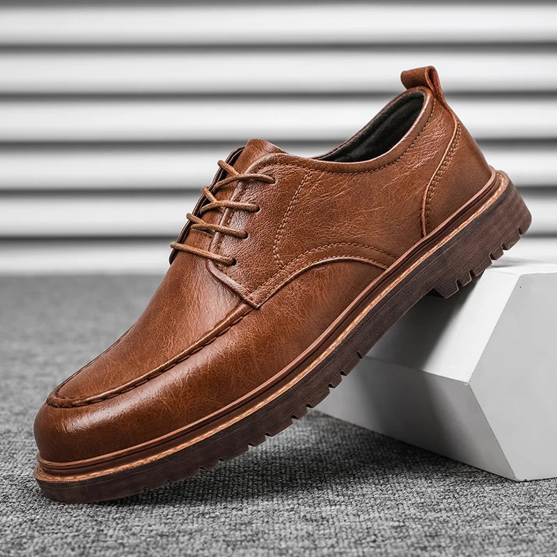 Autumn Men Shoes Brogue Casual Shoes Men Genuine Leather Shoes Work Boots Business Casual Sneakers 250613
