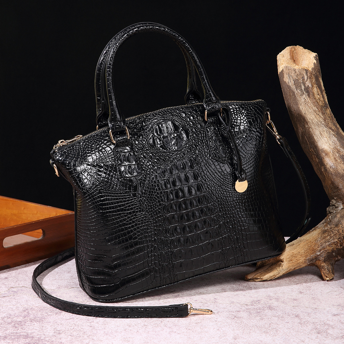 Free Shipping 2025 New Designer Bag Fashionable And High-quality Shopping Bag Retro Women's Multi-color Crocodile Pattern High-end Handbag