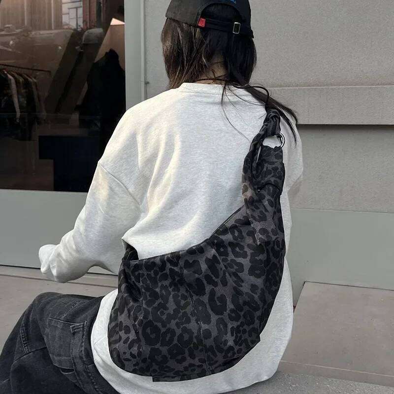 Fashion Leopard Hobos Tote Bags for Women Large Capacity Shoulder Half Moon Cloud Dumpling Bag New Designer Handbags bag