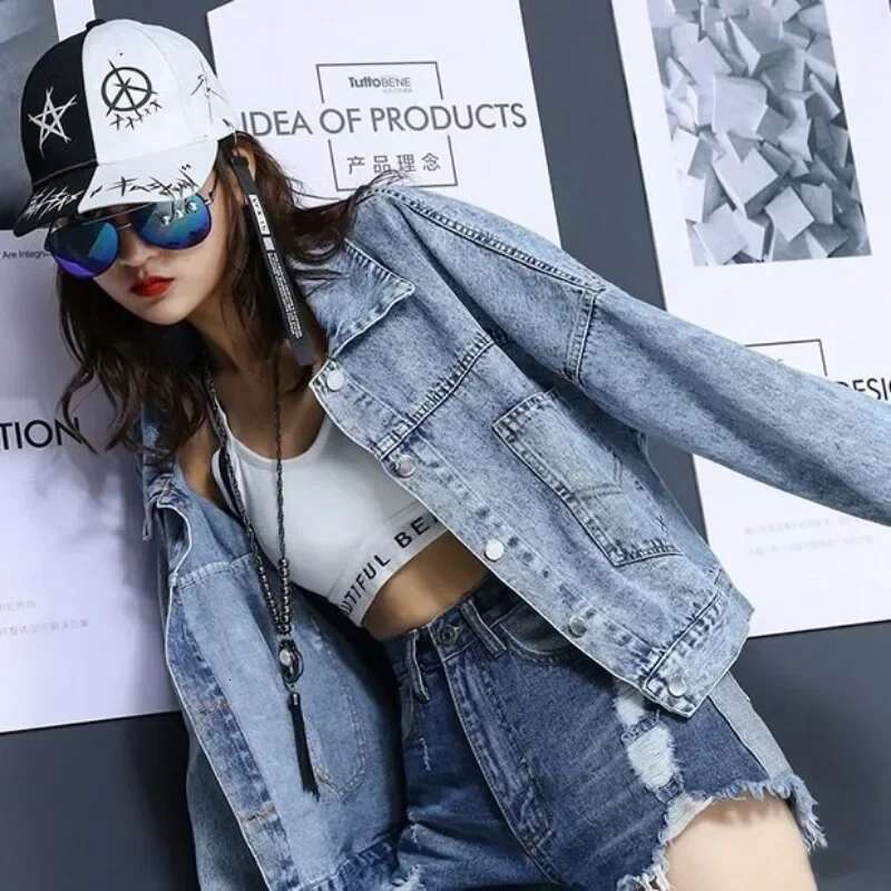 2025 New Arrivals Korean Spring Autumn Cowboy Coat Woman Low Cost Designer Cowgirl Clothing Streetwear In Denim Jacket for Women
