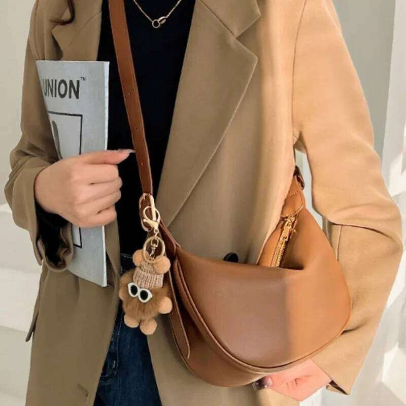 Trendy 2024 New Women's Shoulder Spring Summer Best Seller Crossbody Dumpling Bag High-End Feel Maillard Style Leather
