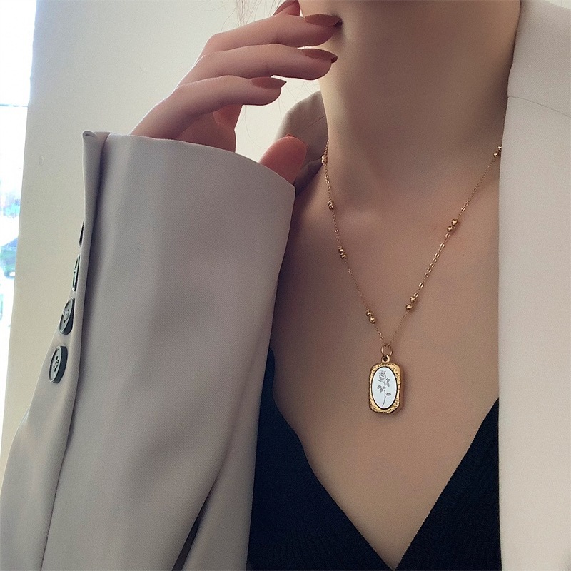 Fashion Light Style Personality Magic Mirror Rose Flower Necklace for Women Design Titanium Steel Non-Fading Jewelry