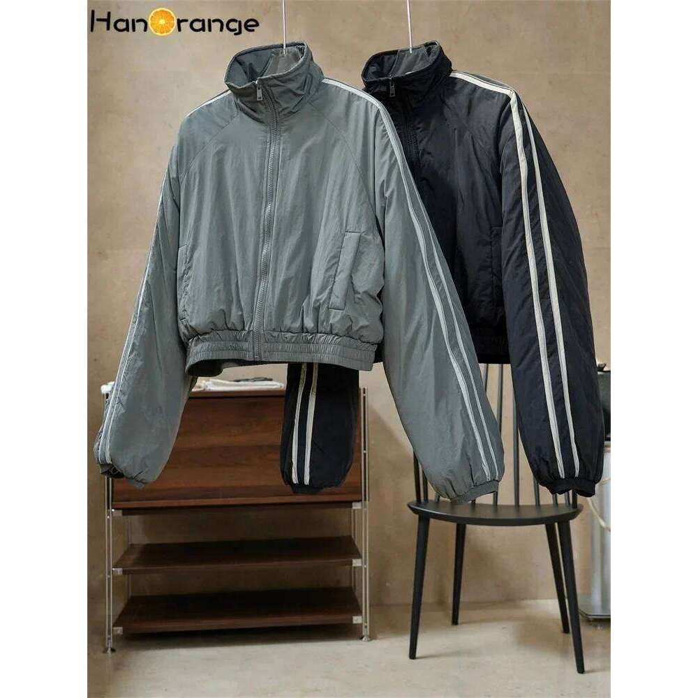 HanOrange 2024 Winter Casual Sports High Collar Short Parkas Loose Silhouette Warm Cotton-padded Jacket Black/Greyish Green