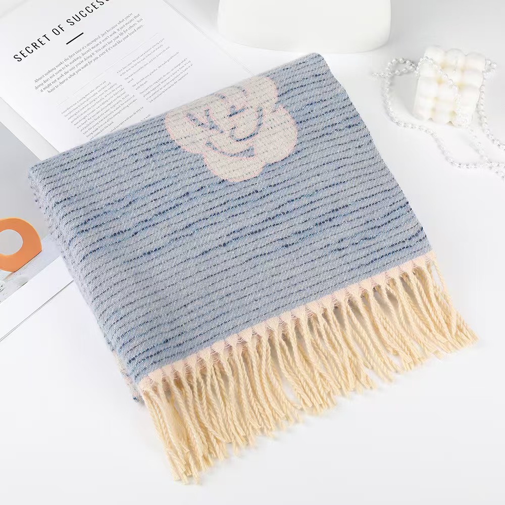 T994 Korean version of warm shawl women's autumn and winter new printing scarf small fresh fashion all-match warm neck