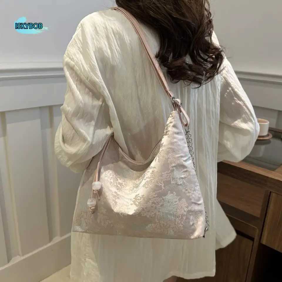 Elegant Chinese Style Backpack Large Capacity Multipurpose Womens Shoulder Bag Exquisite Embroidery Ancient Underarm Bag Travel Z250617