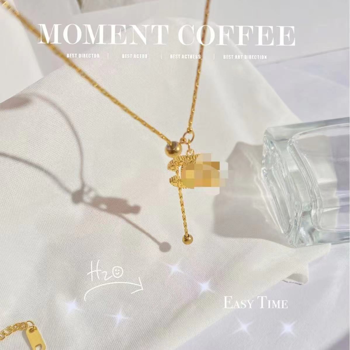 Non-Fading Titanium Steel Vintage Floral Leather Small Waist Clover Tassel Necklace Versatile High-End Clavicle Chain