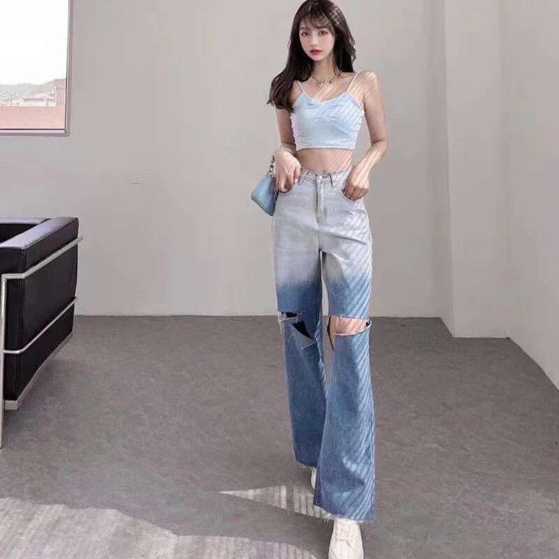 With Holes Trousers Straight Leg Gradient Womens Torn Jeans Aesthetic Korean Fashion New In 2025 Basics Cowboy Pants for Woman