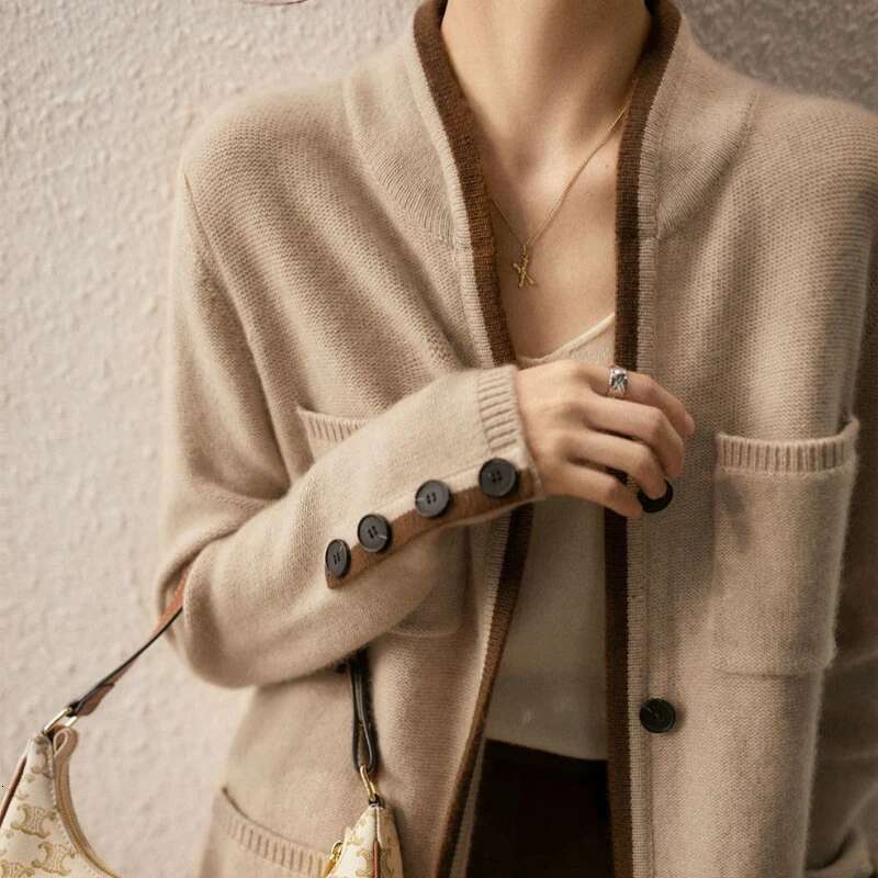Loose New In Knitted Sweater Woman Coat Outerwear Cardigan for Women Korean Style Attractive Fashion 2025 Trending Y2k Casual