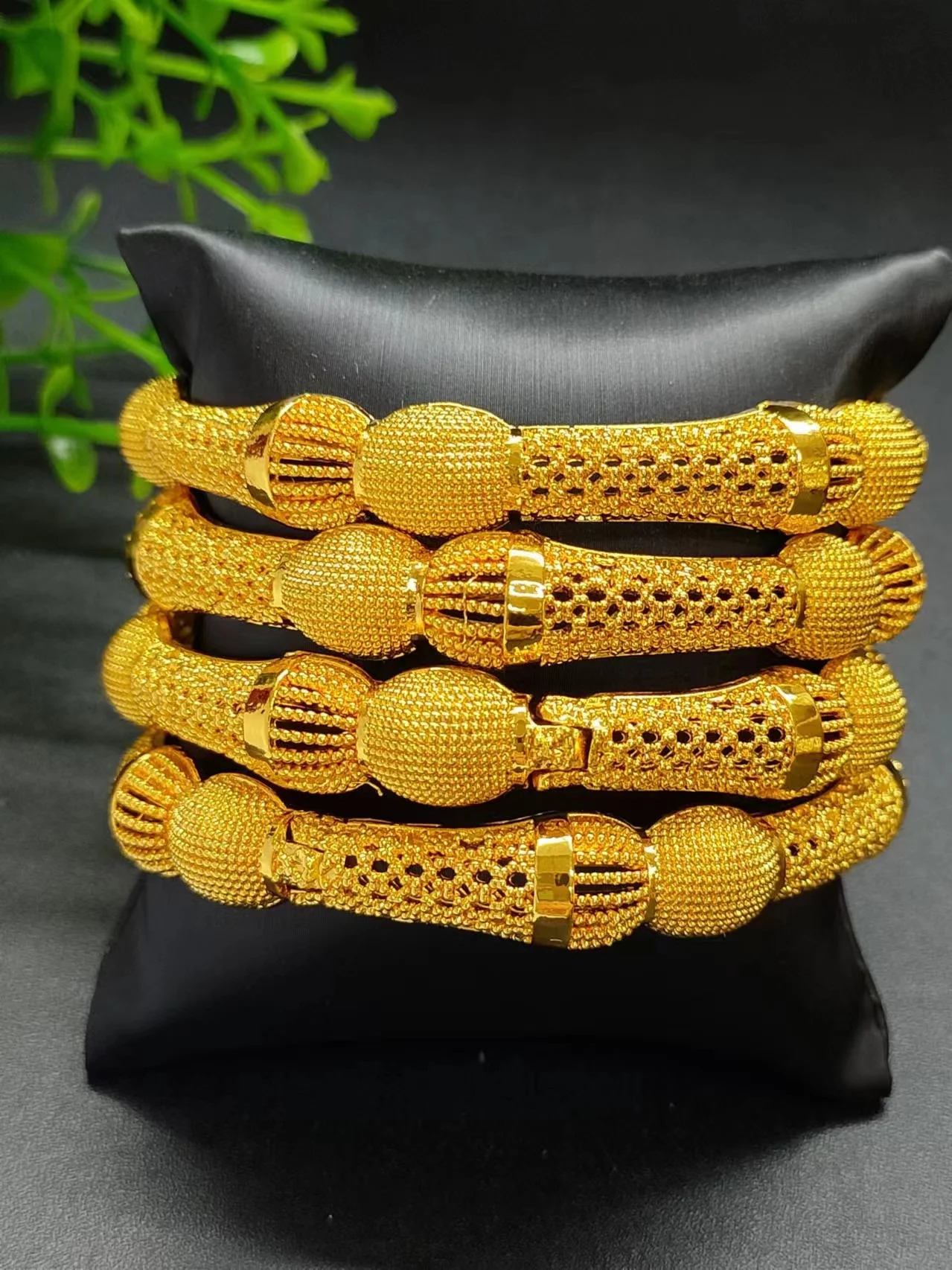 4pcs Dubai Gold Color Bangles Bracelets Nigerian Bridal Wedding Party Jewelry Gifts Hawaiian Arabic African Bangles 250616