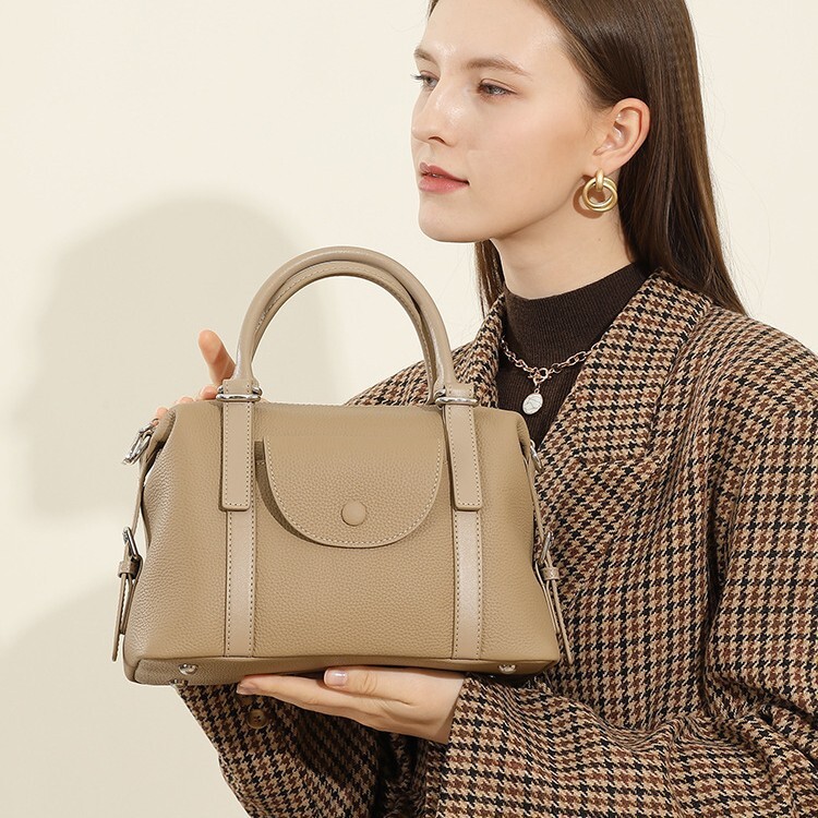 Free Shipping Versatile Handbag For Women Genuine Leather Commuter Shoulder Bag Luxury 2025 New Style Designer Bags Textured Bag Handbag