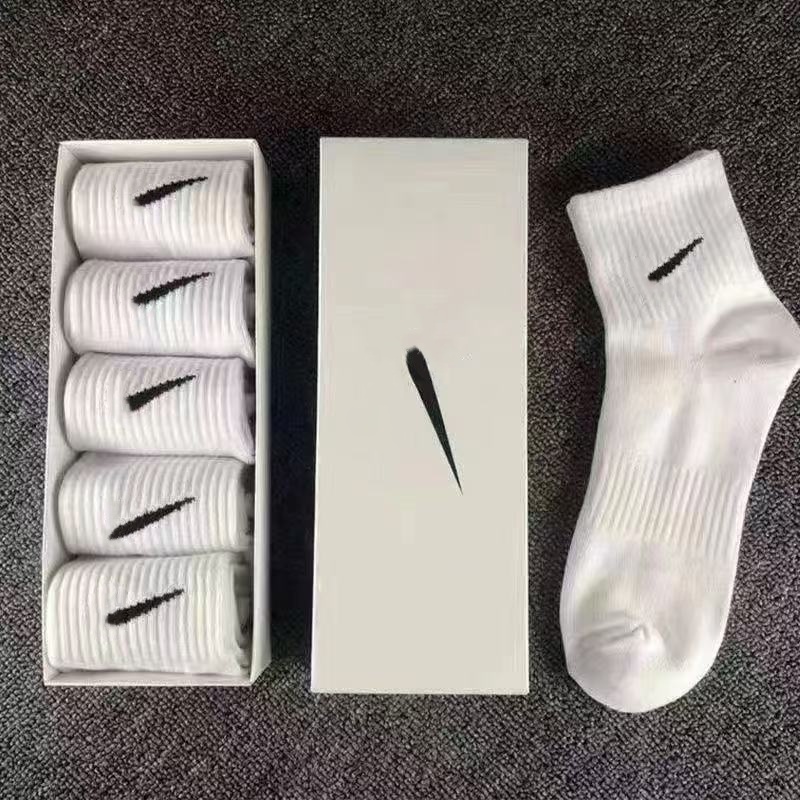 Designer mens socks basketball football sports socks pure cotton solid color fashionable socks embroidered breathable sweat absorbing womens socks 5pairs 1Box