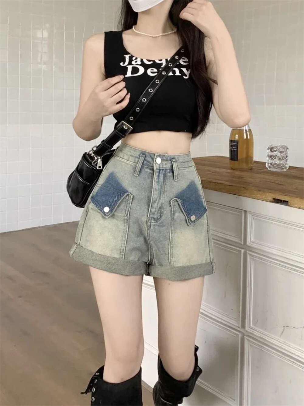 Blue With Waist Pocket Short Jean Pants Woman 2000s Clothes Y2k Trend 2025 Elegant Harajuku Fashion Flowy Denim Shorts for Women