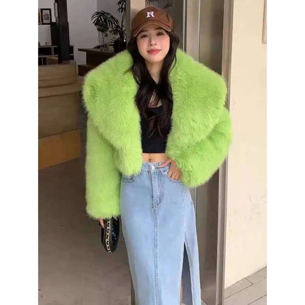 2025 Fashion Women's Faux Coat Lapel Loose Long Sleeve Fluorescent Green Thick Warm Imitation Fox Fur Jacket Winter 2024 New