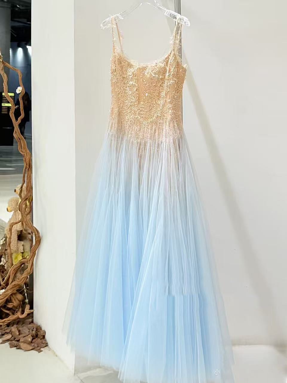 Vietnamese lace-embroidered mint green halter dress for summer 2024, with ultra-genteel and niche design, featuring slimming net fabric.