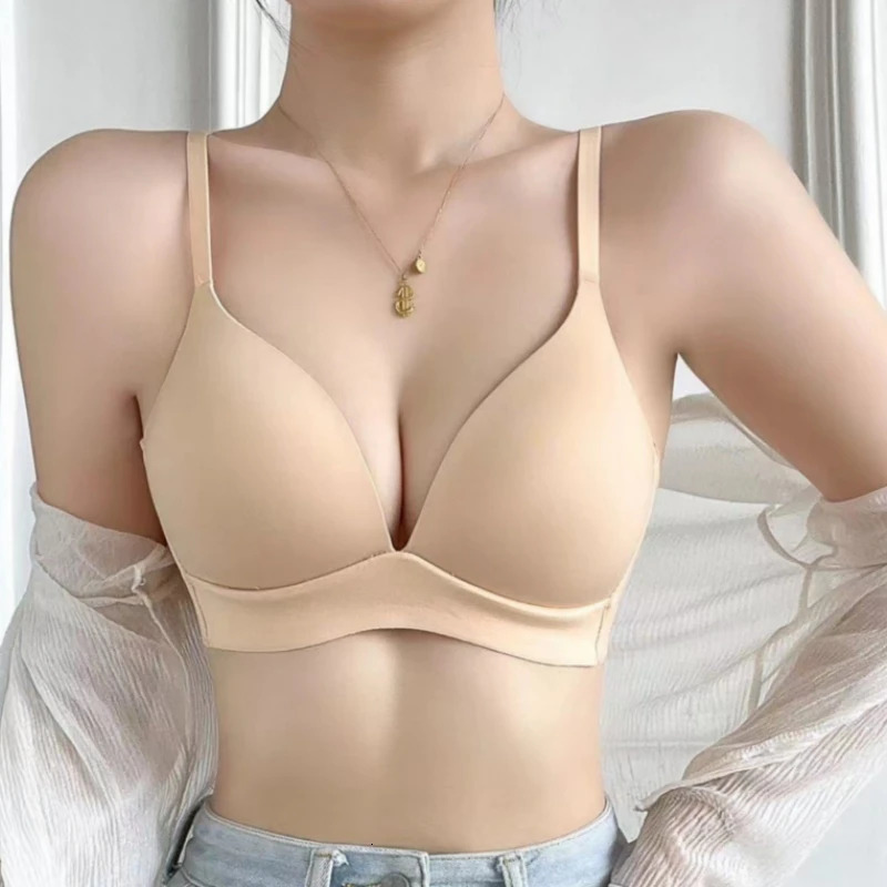 2Pcs/Set Seamless Bras For Women Glossy Underwear 3/4 Cup Push Up Bra Non-wire Bralette Japanese Female Sexy Lingerie S-XXL 250617