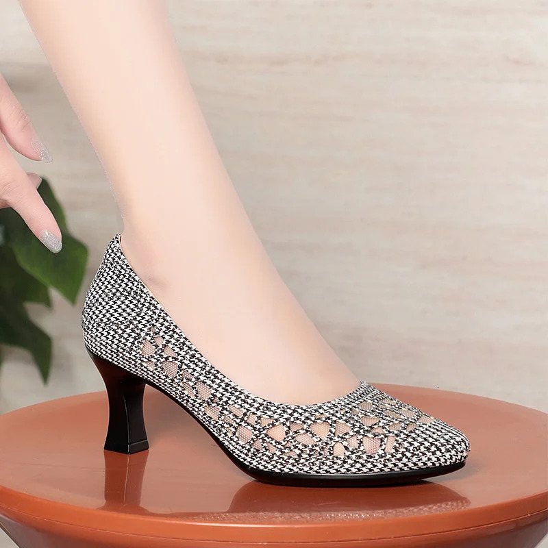 Summer Single Shoes Mesh Breathable Versatile High Heels Womens Shoes Middle-Aged Temperament Pointed Toe Shallow Mouth Shoes 250613