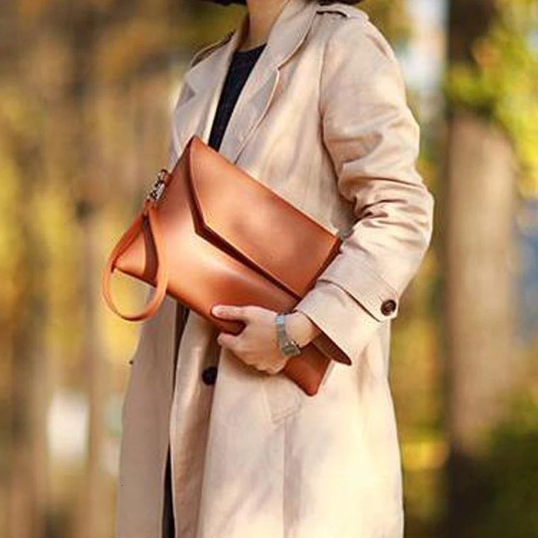 Korean version large capacity womens handbag 2025 trend simple envelope bag fashionable temperament clutch bag handle bag 250617