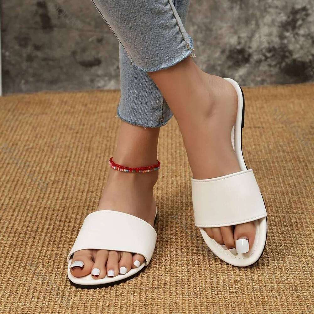 2025 Summer Solid Color Flat Slippers Women Casual Home Indoor Slides Round Toe Slip on Ladies Shoes Plus Size 35-43