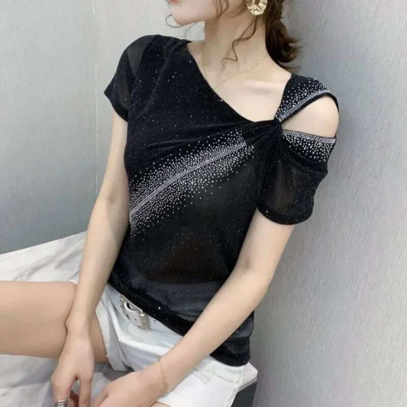 Woman Tops Lace Glitter T Shirt for Women Kpop Fashion Womens Clothing 2025 Goth Korean Popular Clothes Cheap Sales Reviews Tee