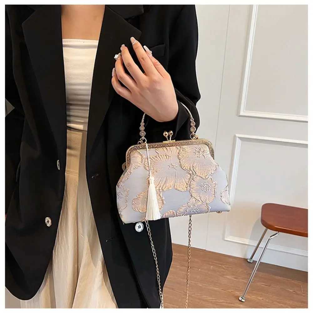 White Chinese Style Handbag High Quality Silk Fabric Chinese Style Tassel Shoulder Bag Elegant Womens Bag Z250617