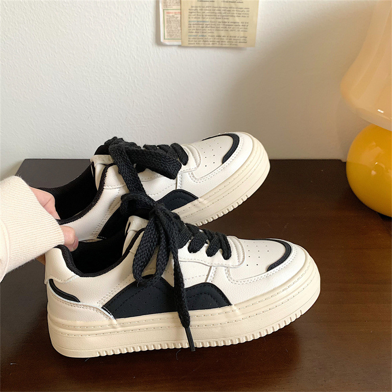 2025 New Popular Spring Women's Casual Shoes Retro Sports Shoes Thick Soled Height Increasing Board Shoes