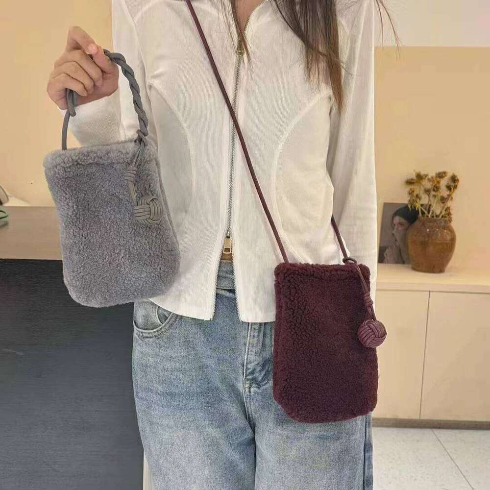 Designer Winter Sheep Wool Women Bag Genuine Lamb Fur Small Crossbody Purse Female Mobile Phone Mini Sling Bags
