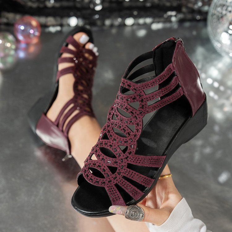 Roman sandals new soft leather shoes fashionable outdoor women's soft soled sandals hollow women's slippers designer sandals