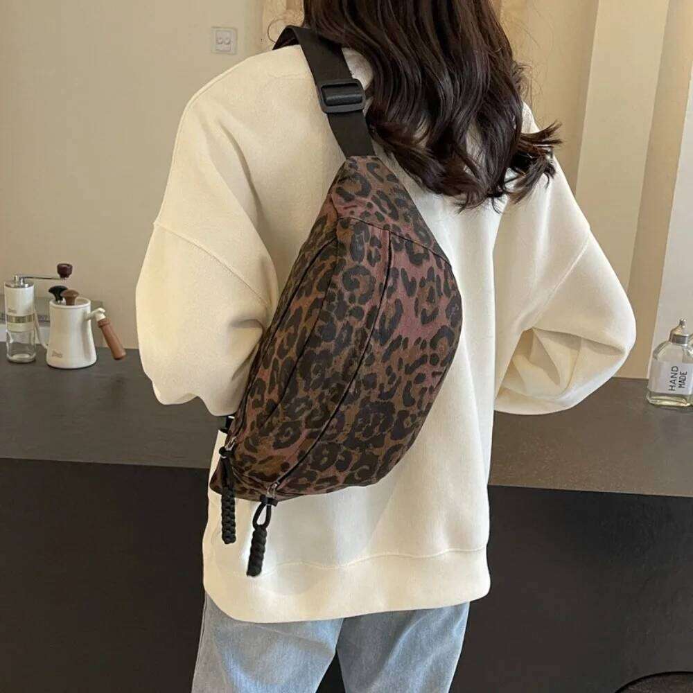 Large Capacity Leopard Print Chest Adjustable Strap Zipper Canvas Waist Fanny Pack Multi Functional Sports Shoulder Bag bag