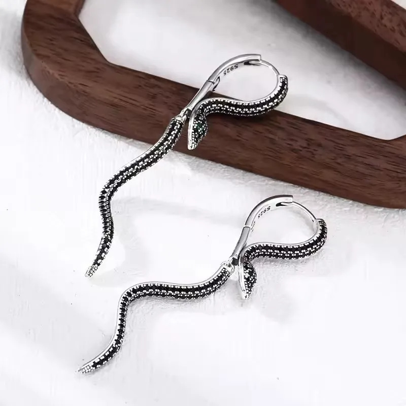 Sam Panda 925 Sterling Silver Vintage Square Earrings For Women Trendy Retro Snake Earring Jewelry Prevent Allergy Party Gift 250610