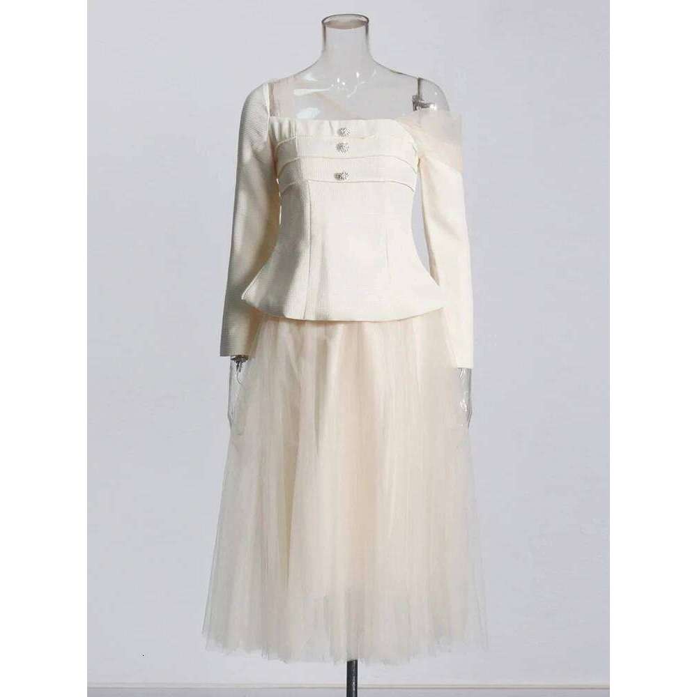 Designer Clothing 2025 TWOTWINSTYLE Slimming Two Piece Set For Women Diagonal Collar Long Sleeve Tunic Top High Waist A Line Skirt Fashion Sets Female