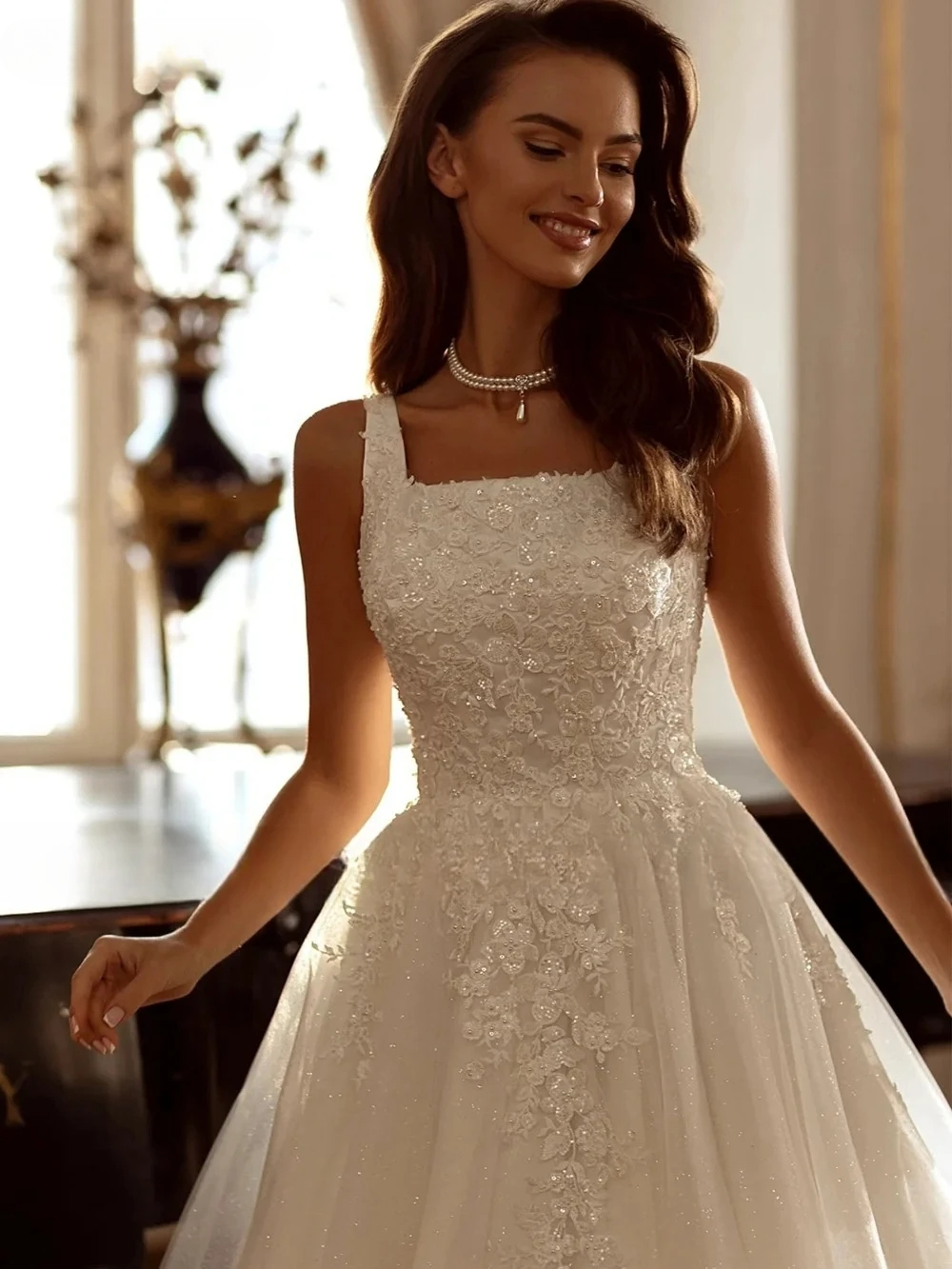 Elegant Shiny Sequin Lace Wedding Dresses Square Neck Appliques Lace Beading A Line Bridal Dress Bride Gowns