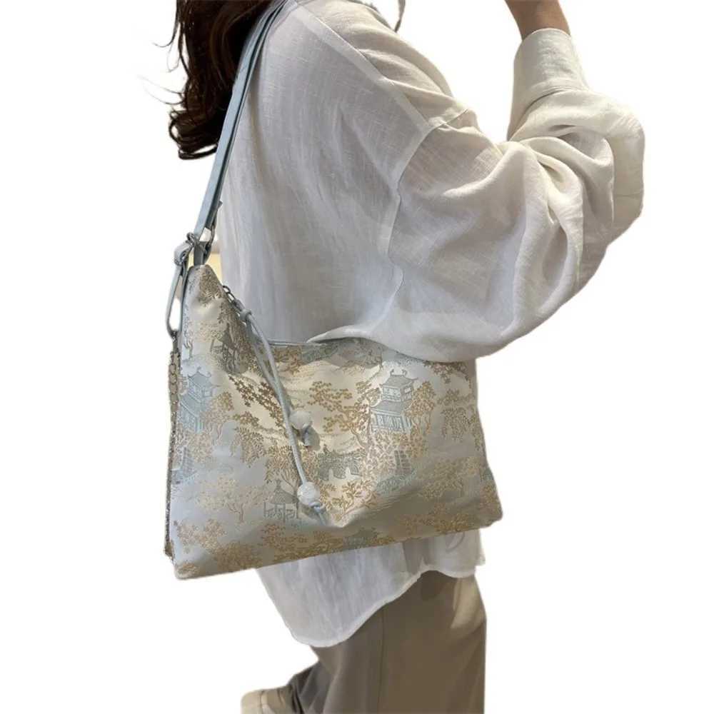 Elegant Chinese Style Backpack Large Capacity Multipurpose Womens Shoulder Bag Exquisite Embroidery Ancient Underarm Bag Travel Z250617