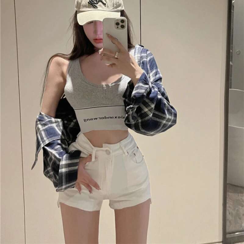 Summer Tight Short Jean Pants Woman Skinny New In Booty Denim Shorts for Women Classic Low Price Flowy Harajuku Fashion Elegant