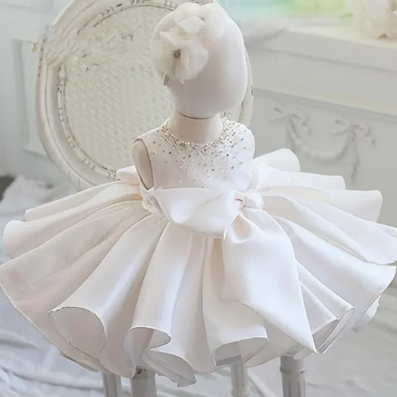 Fashion Beaded Bow Baby Girl Dress Princess Fluffy Tulle Infant Clothes Baby Girls Baptism Christening 1st Birthday Gown 250617