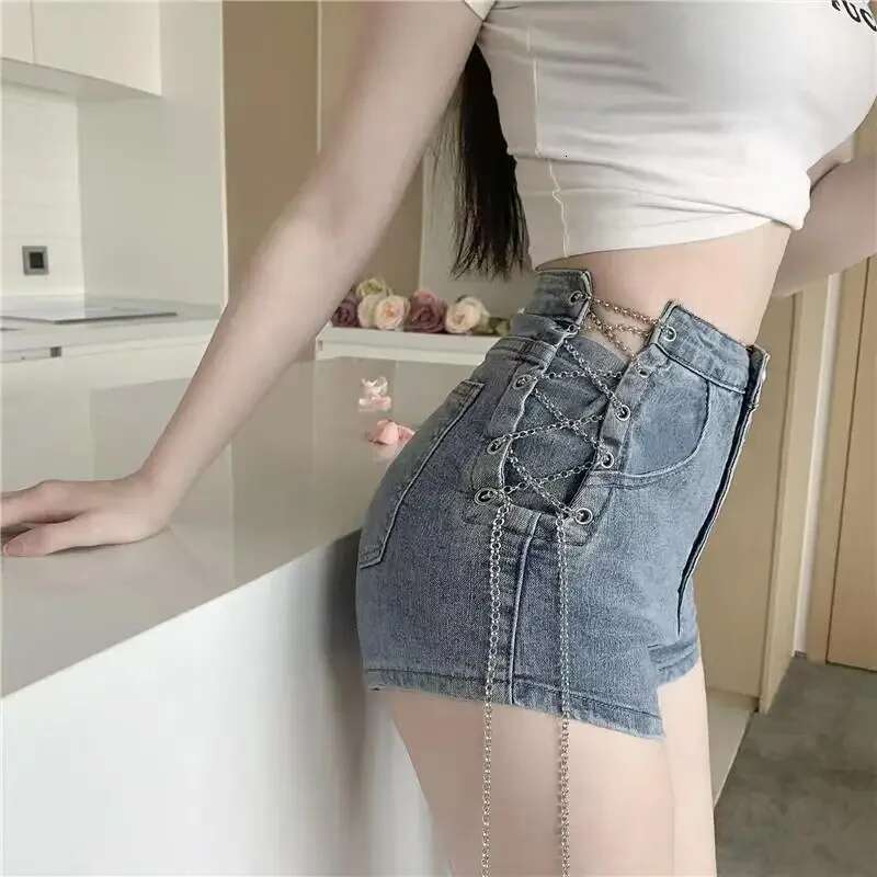 Light Blue With Waist Pocket Short Jean Pants Woman Y2k Vintage Korean Style Harajuku Fashion Trend 2025 Denim Shorts for Women