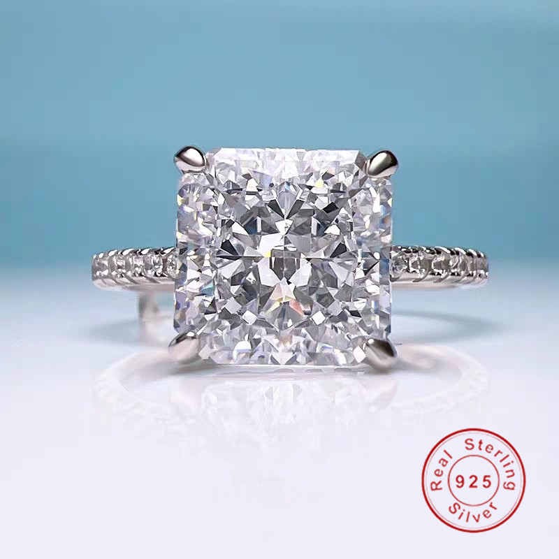 Choucong Ins Top Sell Sparkling Bright Wedding Rings Women Luxury Jewelry Geunine 100% 925 Sterling Silver 18K Gold Party Eternity White Moissanite Di