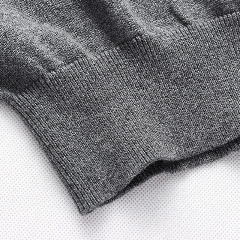 2025 Autumn Casual Mens Sweater O-Neck Striped Slim Fit Knittwear Mens Sweaters Pullovers Pullover Men Pull Homme M-4XL 250616