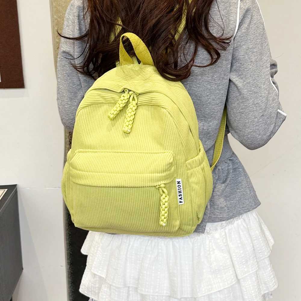 Simple Solid Color Backpack for Women New Student Backpack Large Capacity Commuting Backpack Z250617