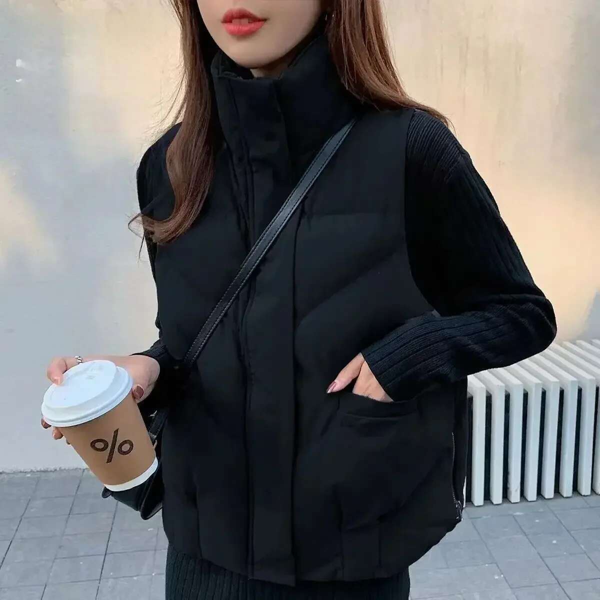 Womens Vests Short Zipper Half Winter Clothing Demi-season Lady Padded Cotton Giletes Trend 2025 Insulated Korean Style Casual