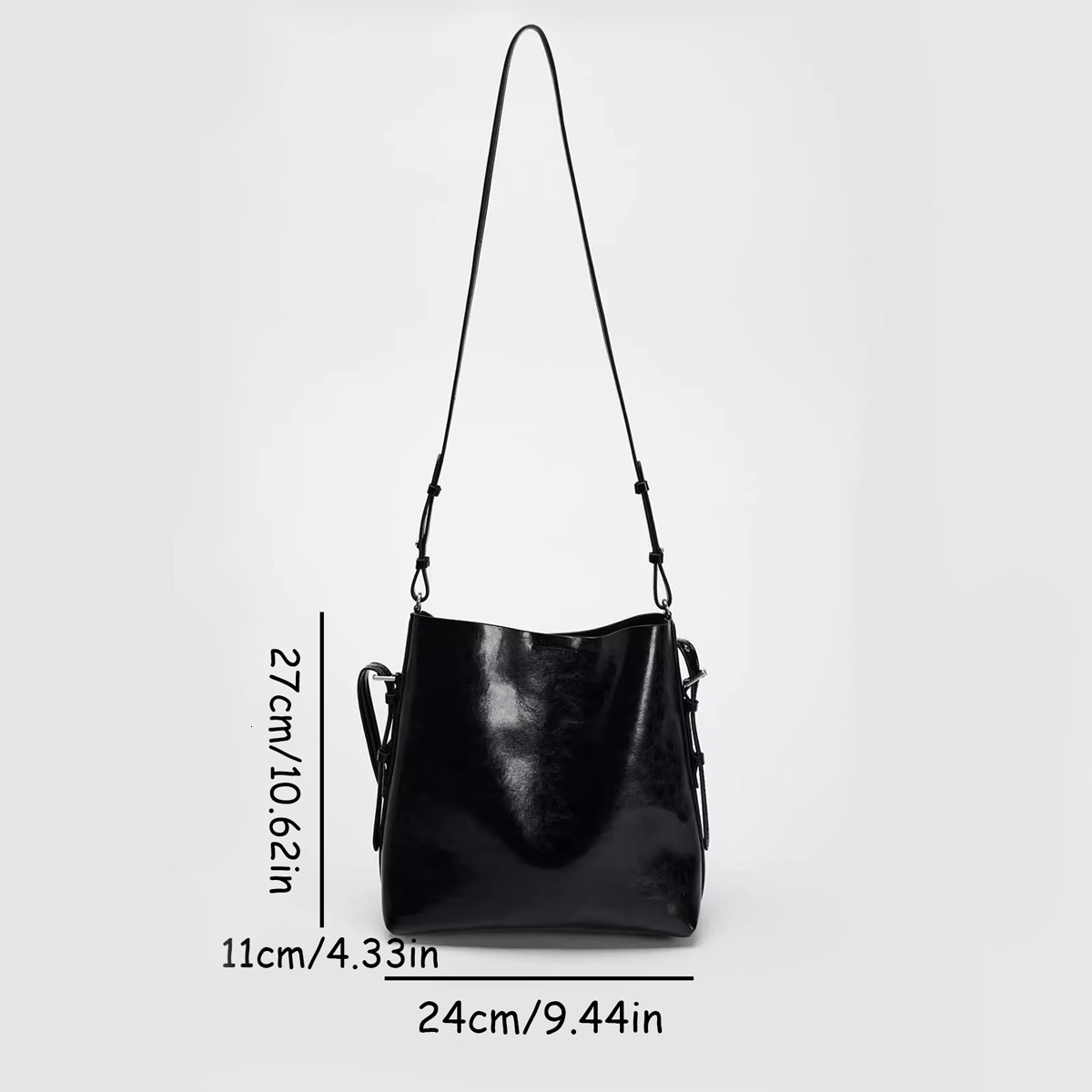 Free Shipping Designer 2025 autumn New Women's Bag Luxury Bag Black Elegant Double Strap Single Shoulder Fashion Handbag Crossbody Bucket Bag Wat