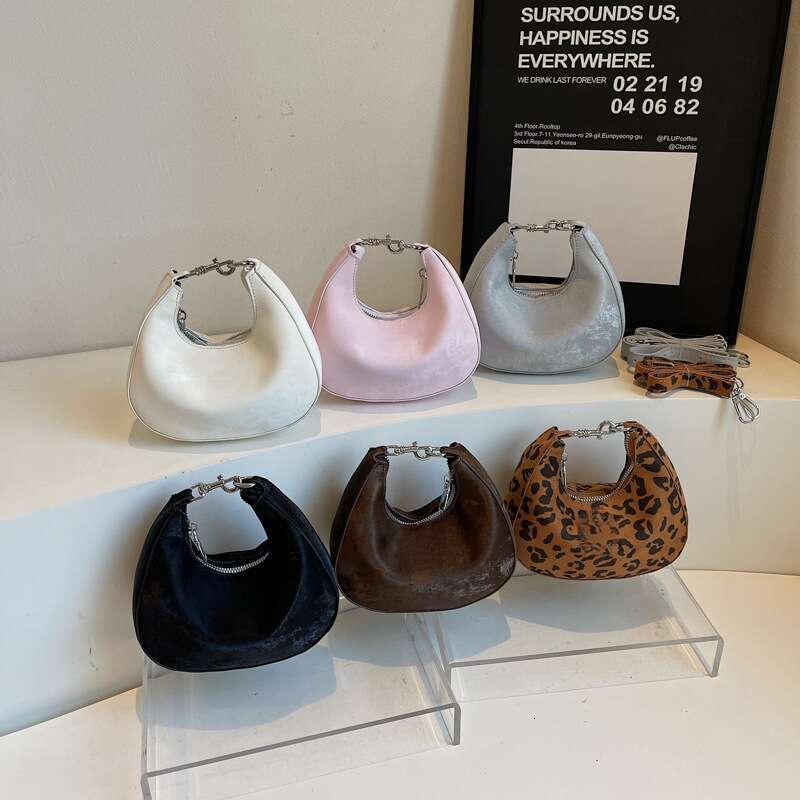 Designer Tote Purse Luxury Wallet Beach Mini Crescent Bag Trendy Letter Simple Retro Coin Purse Lipstick Crossbody Card Holder Handbag Hobo Backpack D