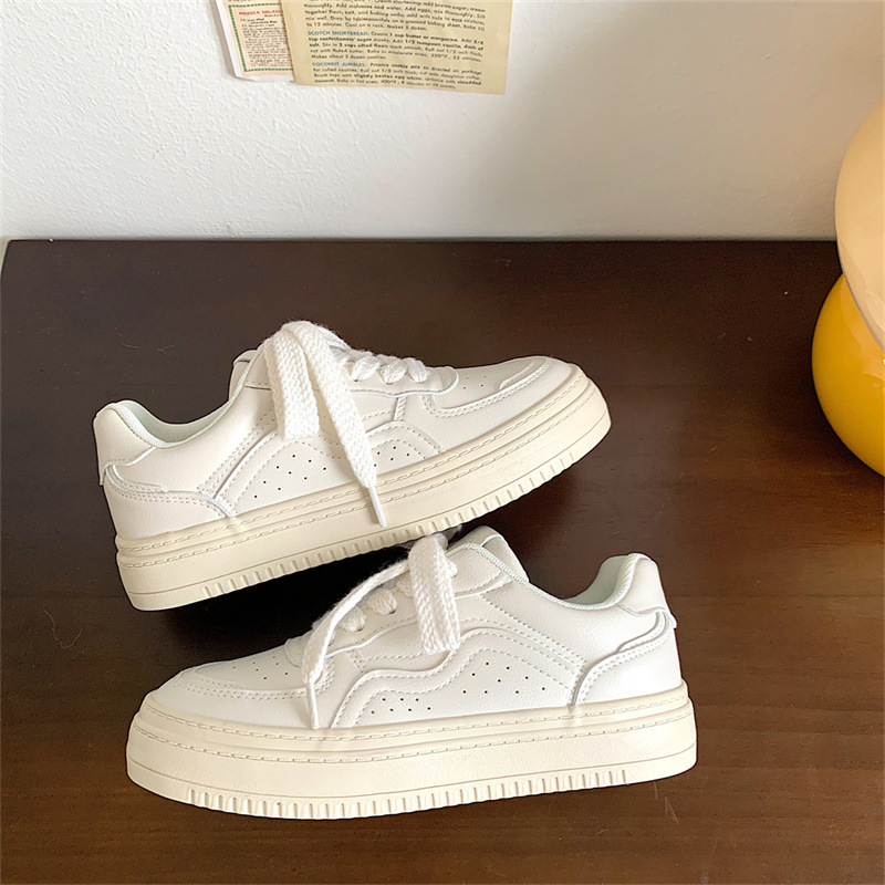 2025 New Popular Spring Women's Casual Shoes Retro Sports Shoes Thick Soled Height Increasing Board Shoes