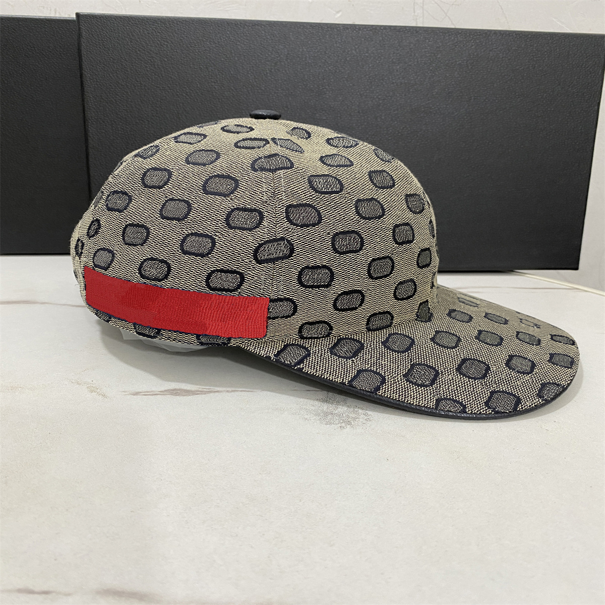 2025 Classic hat Designer Baseball cap High quality adjustable baseball cap Fashion alphabet hats for men and women 88