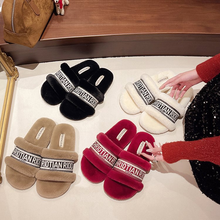 new free shipping designer slippers for woman letter Indoor outdoor keep warm Thick woolen slippers vintage casual black khaki white Plush sandals