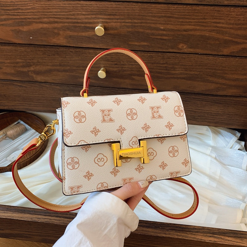 2025 Free Shipping Women's Designer Luxury New Fashionable Retro Small Square Bag Versatile Single Shoulder Crossbody Bag brown white